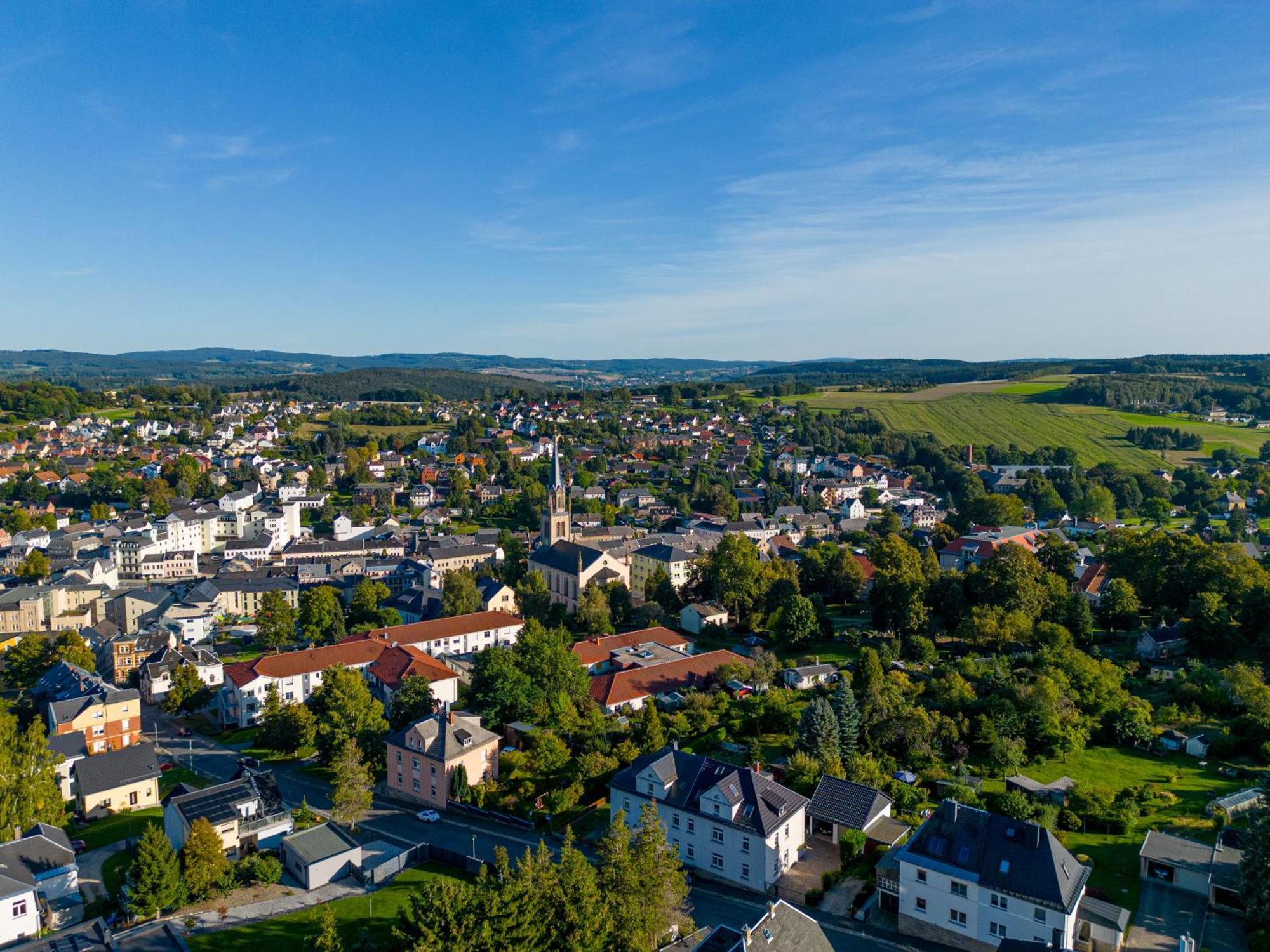 Familienwohnung Im Vogtland 伦根费尔德 外观 照片